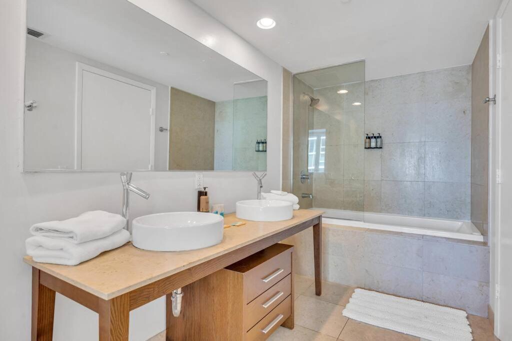 شقة Icon Luxury 34Th Floor Amazing Oceanview, Brickell ميامي المظهر الخارجي الصورة